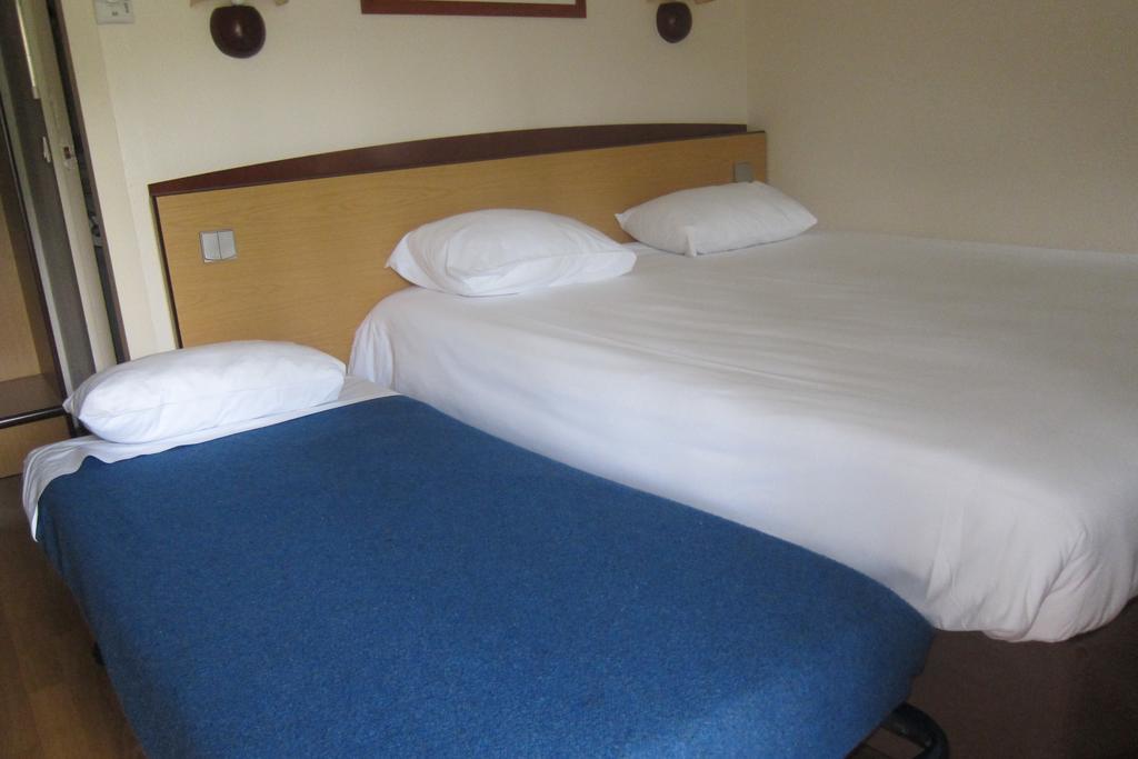 Hotel Campanile Clermont-Ferrand ~ Thiers Zewnętrze zdjęcie
