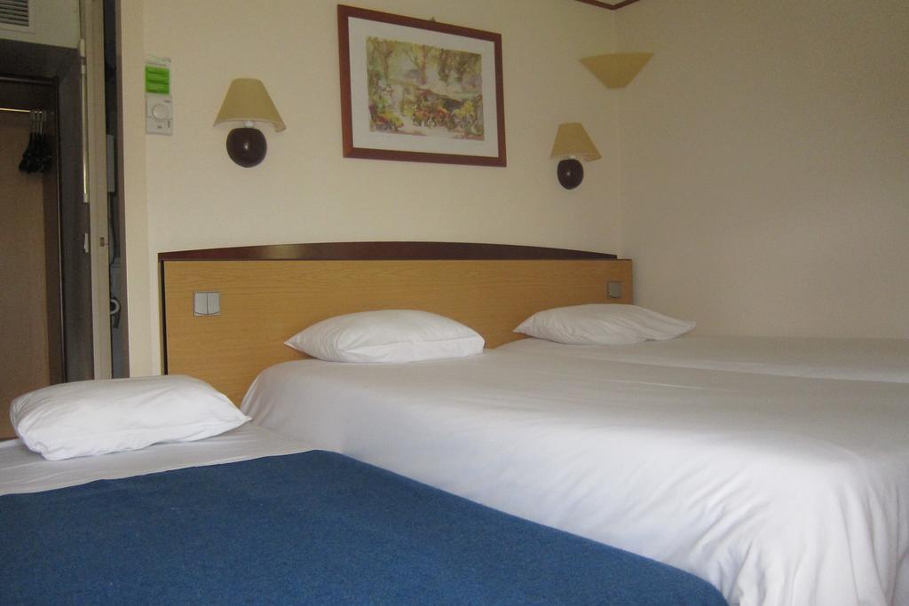 Hotel Campanile Clermont-Ferrand ~ Thiers Zewnętrze zdjęcie